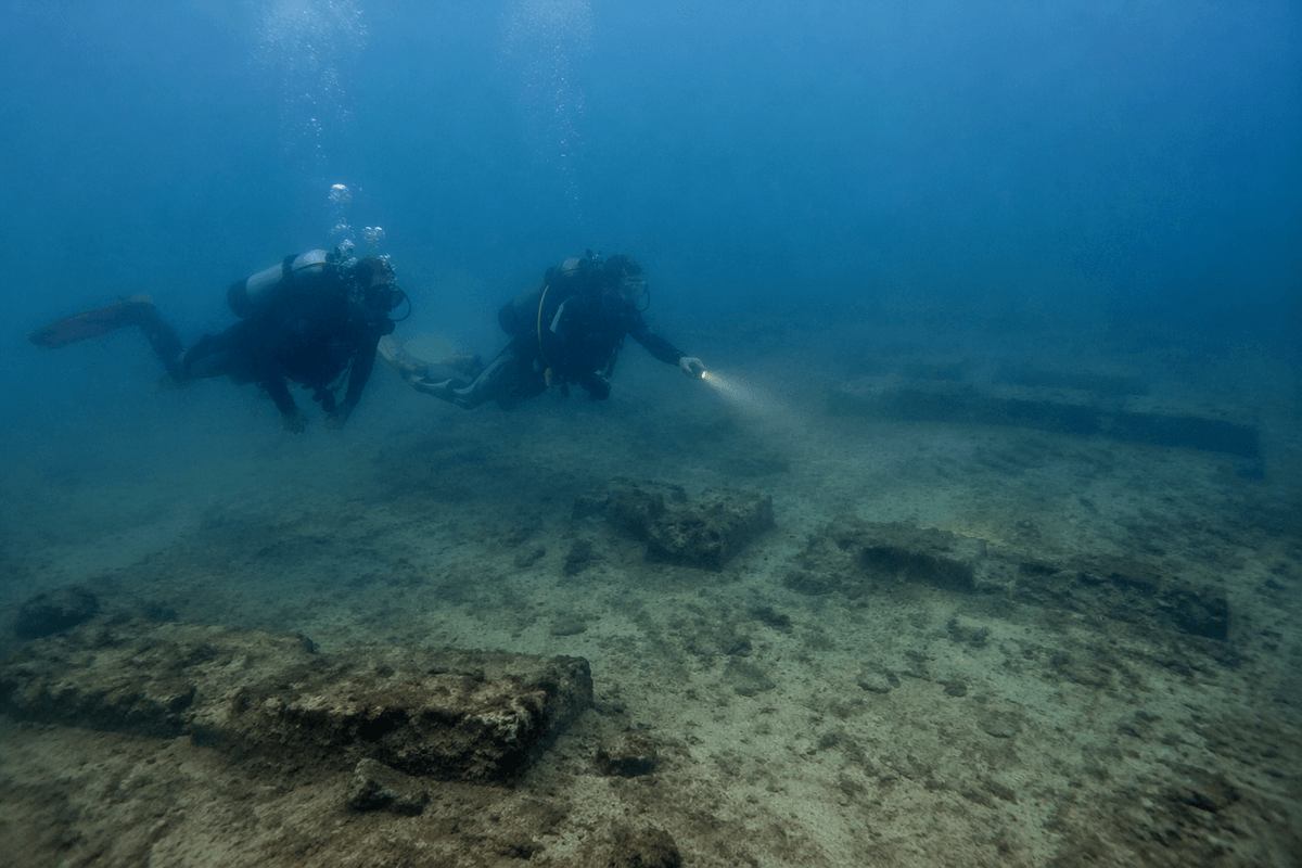 If you want to dive the site